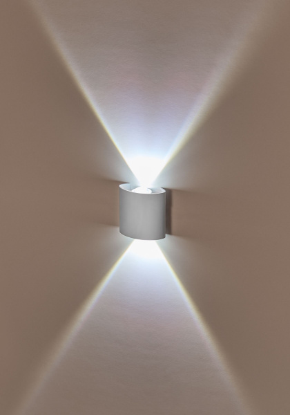 картинка Архитектурная подсветки LED 2x1W 4200K Cross IL.0014.0001-2 WH от магазина BTSvet