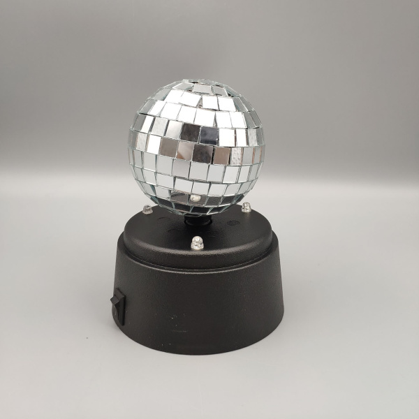 картинка Настольный ночник Disco 689/L LED(черный) от магазина BTSvet