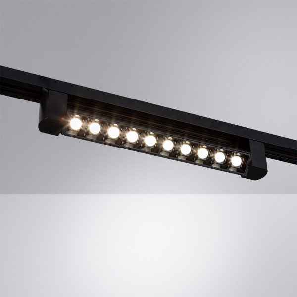 картинка Трековый светильник однофазный Flash A4575PL-1BK от магазина BTSvet