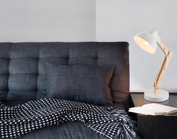 картинка Интерьерная настольная лампа с выключателем Tongariro 21502 от магазина BTSvet