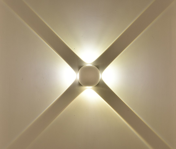 картинка Архитектурная подсветка светодиодная SFERA-DBL GW-A161-4-4-WH-WW IP54 от магазина BTSvet
