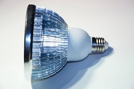 картинка Лампочка светодиодная LC-PAR30-E-27-9W-WW от магазина BTSvet