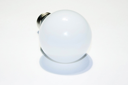 картинка Лампочка светодиодная LC-ST-E27-5-WW от магазина BTSvet