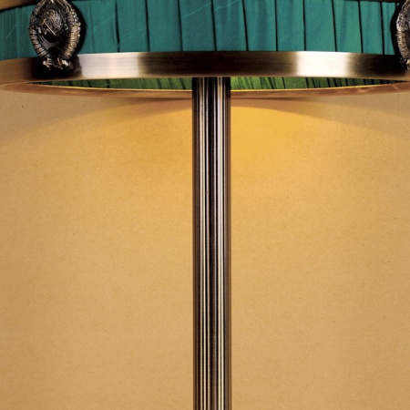 картинка Настольная лампа Kremlin 1274-3T от магазина BTSvet