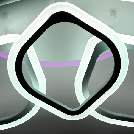 картинка Потолочная люстра светодиодная с пультом и управлением смартфоном регулировкой цветовой температуры и яркости RGB Ромби Смарт CL236A190E от магазина BTSvet