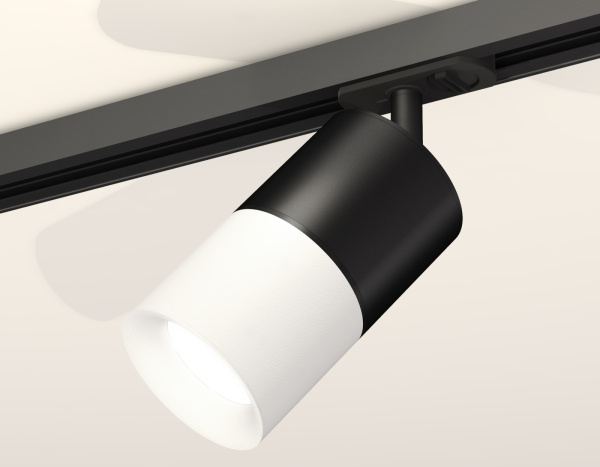 картинка Комплект трекового светильника TECHNO SPOT XT7401041 от магазина BTSvet