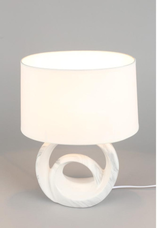 картинка Интерьерная настольная лампа с выключателем Padola OML-19304-01 от магазина BTSvet