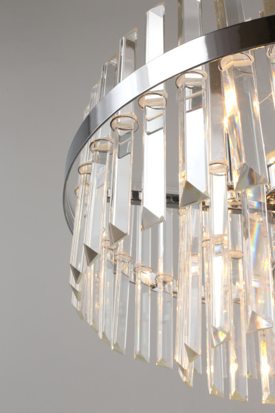 картинка Потолочная люстра на штанге Saviano OML-69007-06 от магазина BTSvet