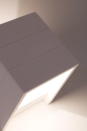 картинка Настенный светильник Kris 701/1 BIA от магазина BTSvet