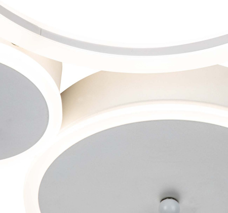 картинка Потолочная люстра Saturn 10268/6 LED*72W White от магазина BTSvet