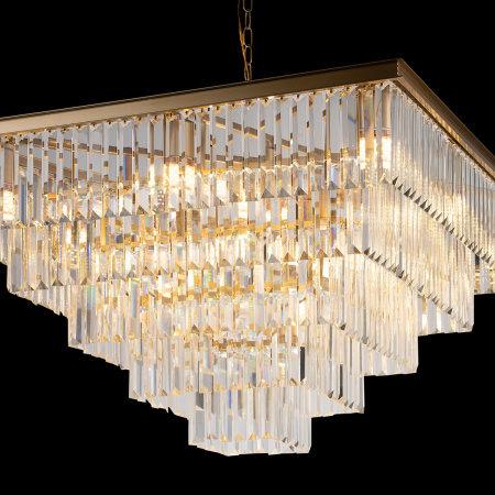 картинка Подвесная люстра хрустальная светодиодная Prism Clear 10019/800S от магазина BTSvet