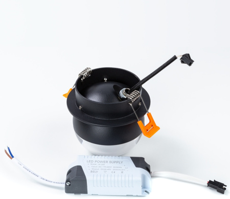 картинка Встраиваемый светильник светодиодный Deneb A7249PL-1BK от магазина BTSvet