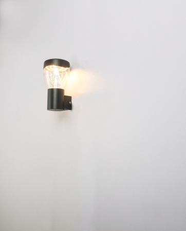 картинка Настенный фонарь уличный светодиодный Delta 34585 IP44 от магазина BTSvet