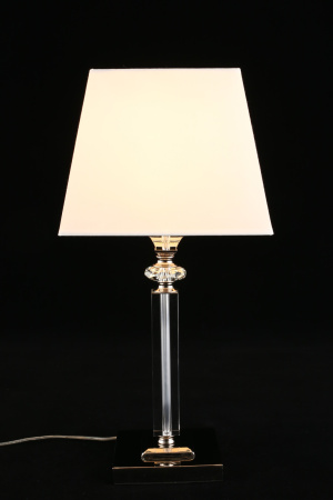 картинка Интерьерная настольная лампа с выключателем Emilia APL.723.04.01 от магазина BTSvet