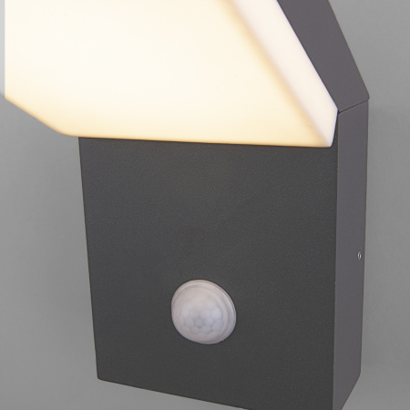 картинка Настеный светильник уличный светодиодный с датчиком движения Sensor 1541 TECHNO LED IP54 от магазина BTSvet