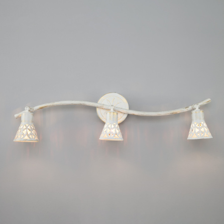 картинка Спот на штанге 20027/3 белый с золотом от магазина BTSvet