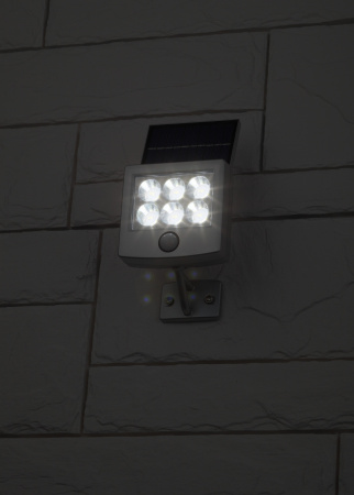 картинка Прожектор уличный светодиодный на солнечных батареях с датчиком движения ERAFS048-08 от магазина BTSvet