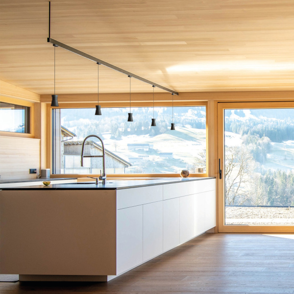 картинка Однофазный трековый светильник 220V светодиодный Pagoda 7789 от магазина BTSvet