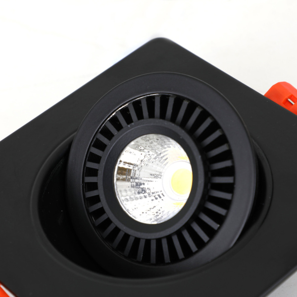 картинка Встраиваемый светильник Cardine 2416-1U от магазина BTSvet