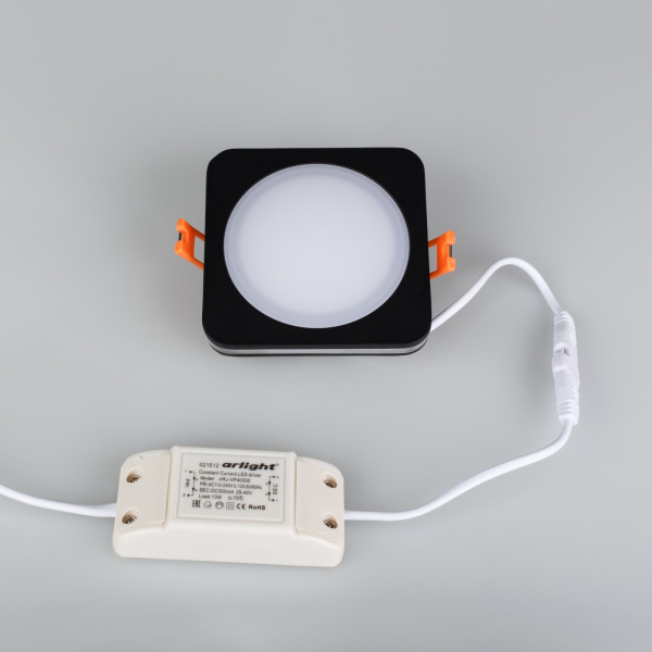 картинка Светодиодная панель встраиваемая LTD-96x96SOL-BK-10W Day White (Arlight, IP44 Пластик, 3 года) 022008 от магазина BTSvet