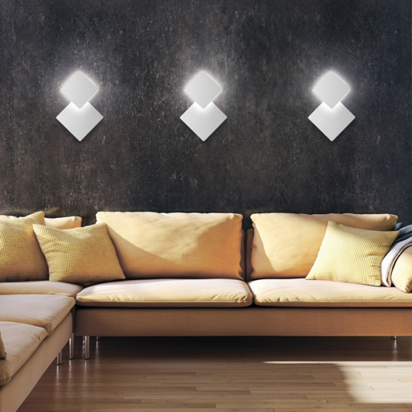 картинка Настенный светильник SMENA 357858 от магазина BTSvet