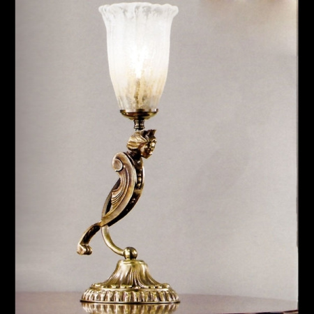 Интерьерная настольная лампа 520/1L