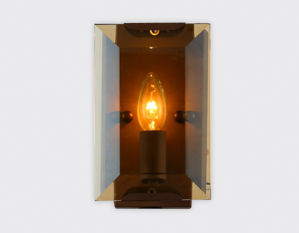 картинка Настенный светильник хрустальный с выключателем Traditional TR5158 от магазина BTSvet