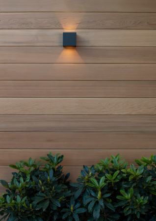 картинка Настенный светильник светодиодный для ванной Axi 69200/06/30 IP54 от магазина BTSvet