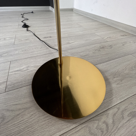 картинка Торшер от магазина BTSvet