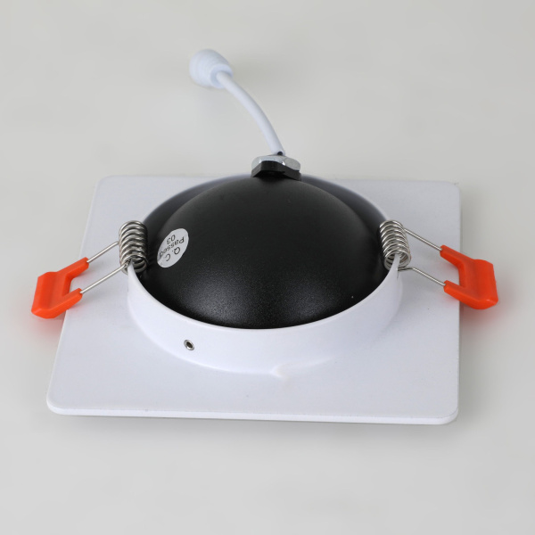 картинка Встраиваемый светильник Cardine 2417-1U от магазина BTSvet