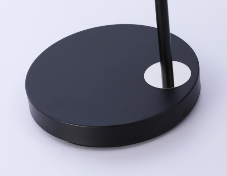 картинка Торшер с выключателем TRADITIONAL TR97681 от магазина BTSvet