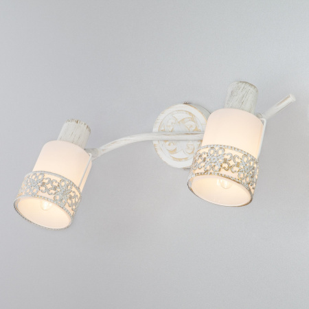 картинка Спот на штанге 20025/2 белый с золотом от магазина BTSvet