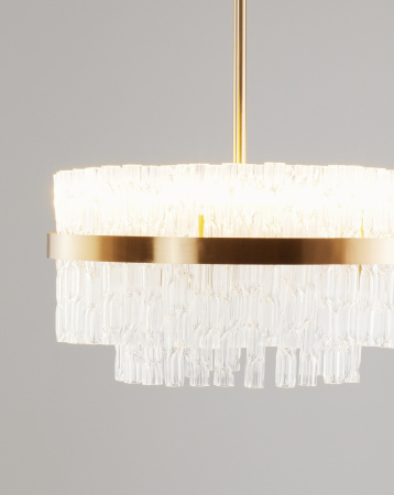 картинка Потолочная люстра на штанге Crumbly V10260-PL от магазина BTSvet