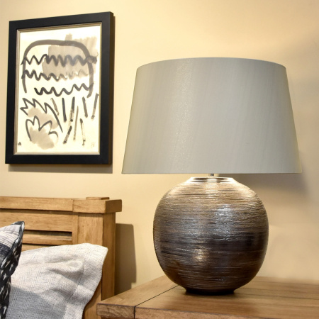 картинка Интерьерная настольная лампа Caesar CAESAR-TL-SIL от магазина BTSvet