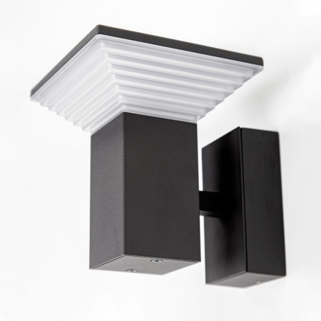 картинка Настенный фонарь светодиодный уличный Ulica CLU02W от магазина BTSvet