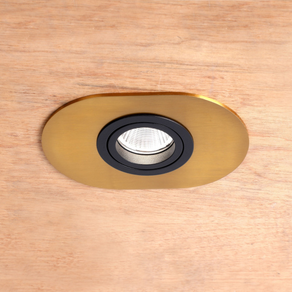 картинка Встраиваемый светильник светодиодный Retro 2789-1C от магазина BTSvet