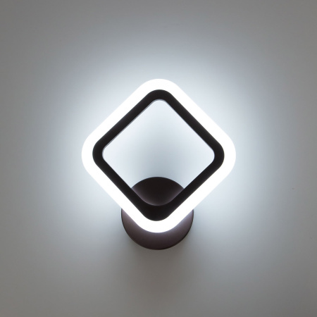 картинка Бра светодиодное с регулировкой цветовой температуры и яркости Марсель Смарт CL232B315 от магазина BTSvet