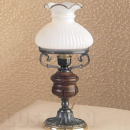 картинка Интерьерная настольная лампа P.2810 M от магазина BTSvet