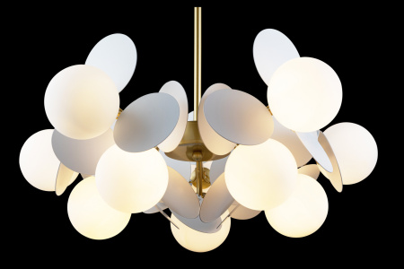 картинка Подвесная люстра светодиодная для детской Matisse 10008/10 white от магазина BTSvet