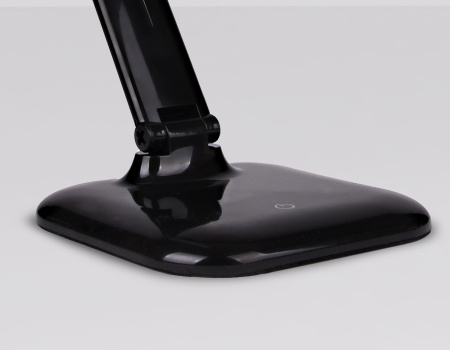 картинка Офисная настольная лампа светодиодная диммируемая с выключателем Desk DE501 от магазина BTSvet