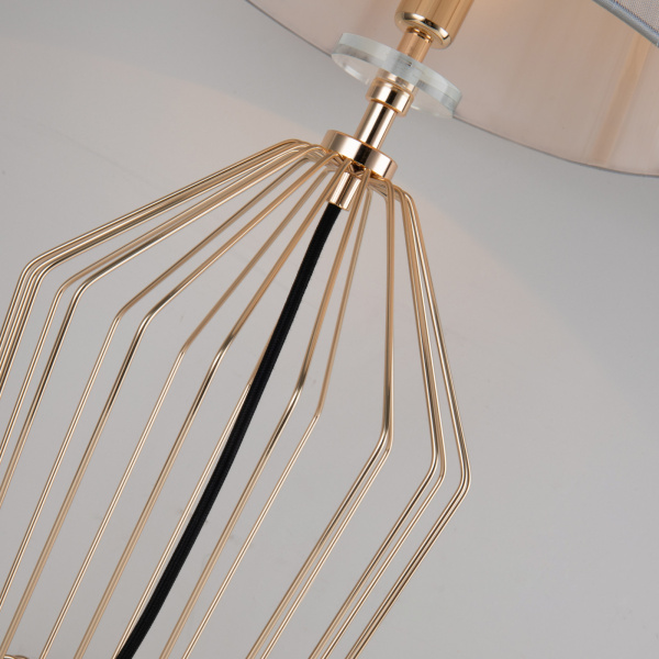 картинка Интерьерная настольная лампа Sade 2690-1T от магазина BTSvet