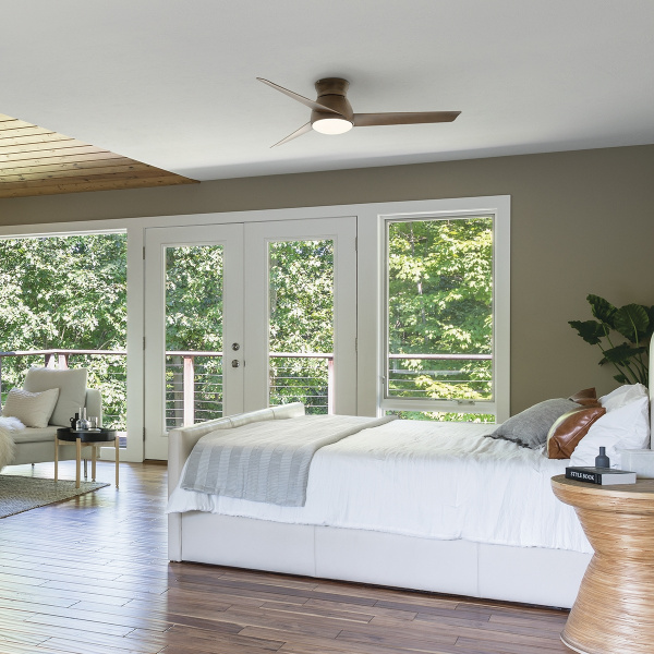 картинка Потолочная люстра светодиодная с вентилятором Eris KLF-ERIS-60-WN от магазина BTSvet