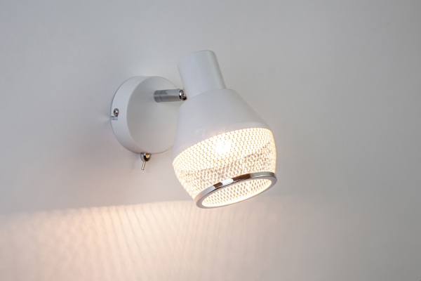 картинка Спот с выключателем Dynamic 1117/1A от магазина BTSvet