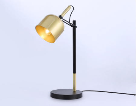 картинка Интерьерная настольная лампа с выключателем TRADITIONAL TR97129 от магазина BTSvet