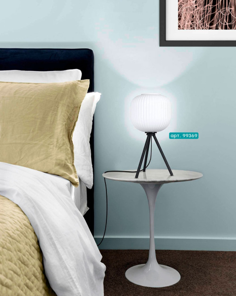 картинка Интерьерная настольная лампа с выключателем Mantunalle 99369 от магазина BTSvet