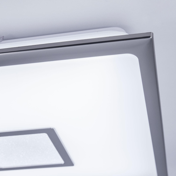 картинка Потолочная люстра светодиодная с пультом и управлением смартфоном Старлайт CL703AK51G RGB от магазина BTSvet