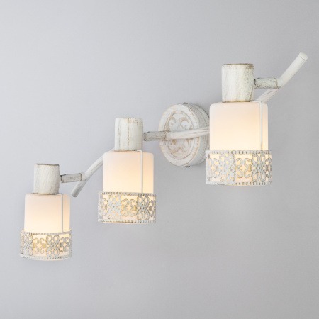 картинка Спот на штанге 20025/3 белый с золотом от магазина BTSvet