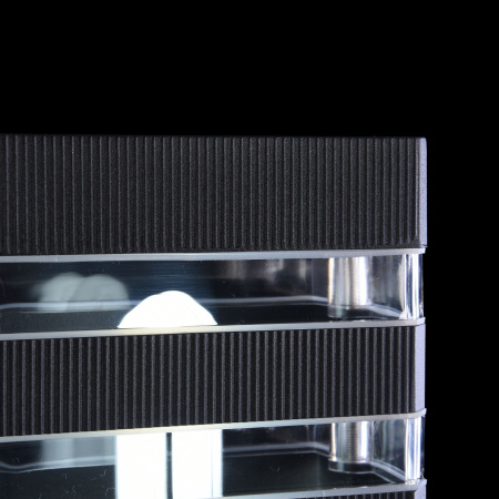 картинка Настенный светильник уличный Unter den Linden O578WL-01B от магазина BTSvet