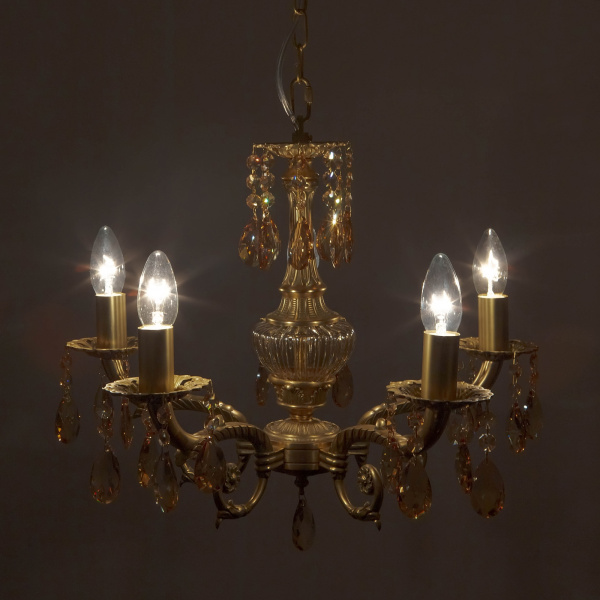 картинка Подвесная люстра Sylvia L.8110-5YB от магазина BTSvet