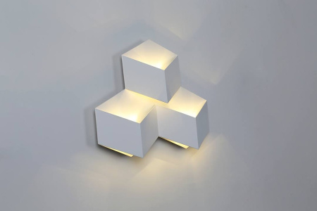 картинка Настенный светильник светодиодный PALMIRA GW-1101-3-9-WH-WW от магазина BTSvet